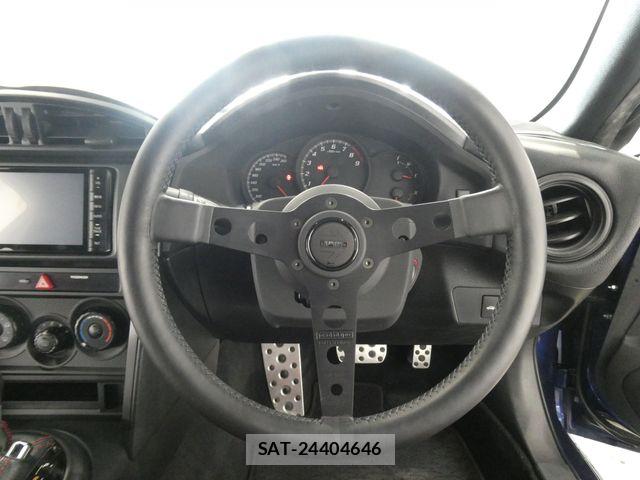 Toyota 86 2013-07 7390807-25