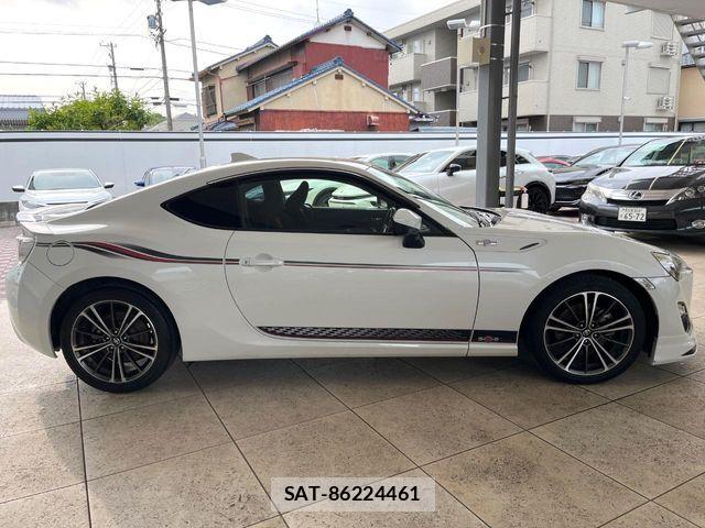 Toyota 86 2016-01 7390800-13