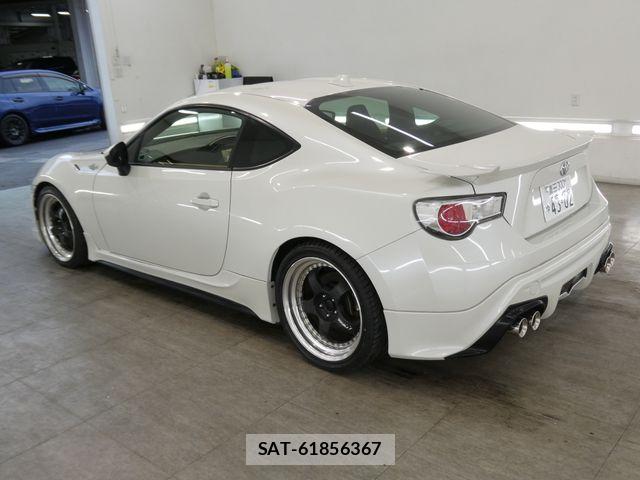 Toyota 86 2012-07 7390789-1