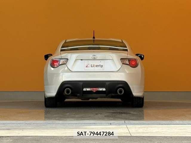 Toyota 86 2014-01 7452084-7