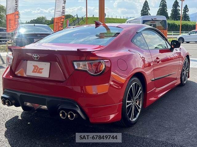 Toyota 86 2013-05 7452000-12