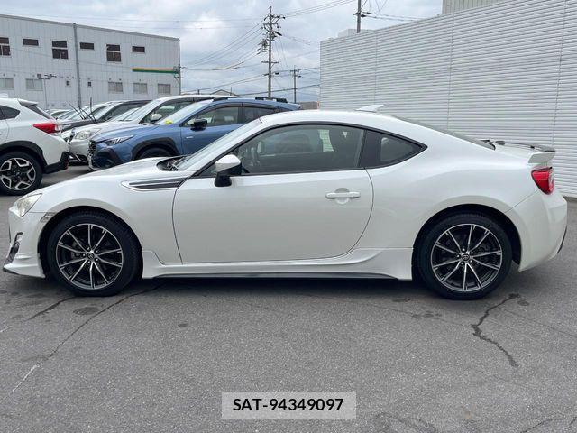 Toyota 86 2014-01 7452085-16