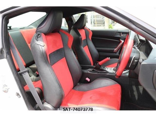 Toyota 86 2012-10 7452214-13
