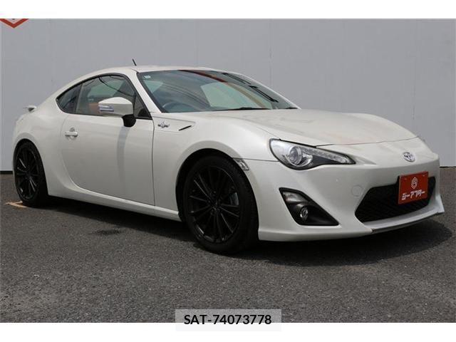 Toyota 86 2012-10 7452214-19