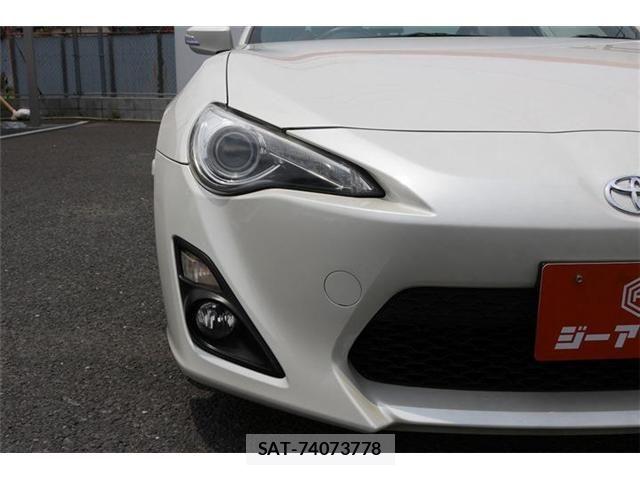 Toyota 86 2012-10 7452214-24