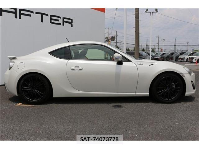 Toyota 86 2012-10 7452214-7