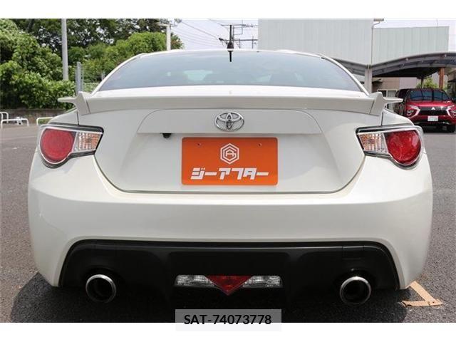 Toyota 86 2012-10 7452214-8