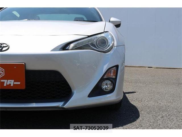 Toyota 86 2012-04 7499072-11