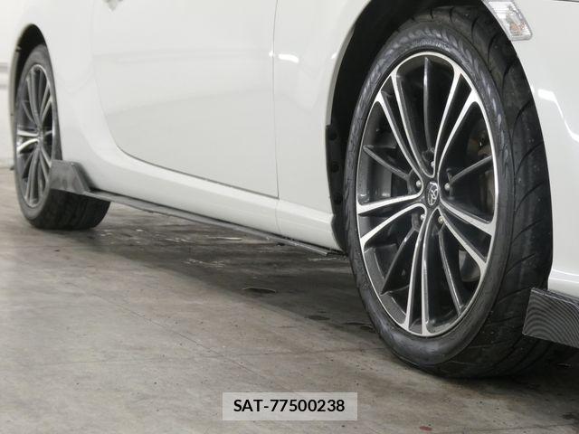 Toyota 86 2015-02 7506699-10