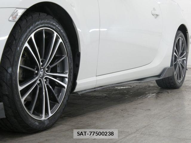 Toyota 86 2015-02 7506699-11