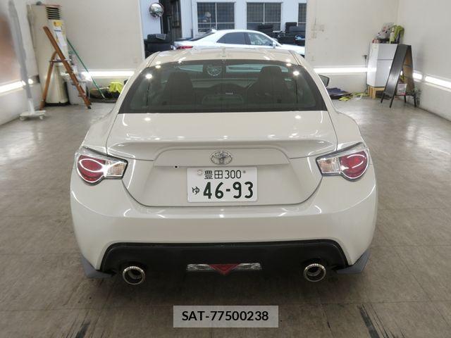 Toyota 86 2015-02 7506699-5