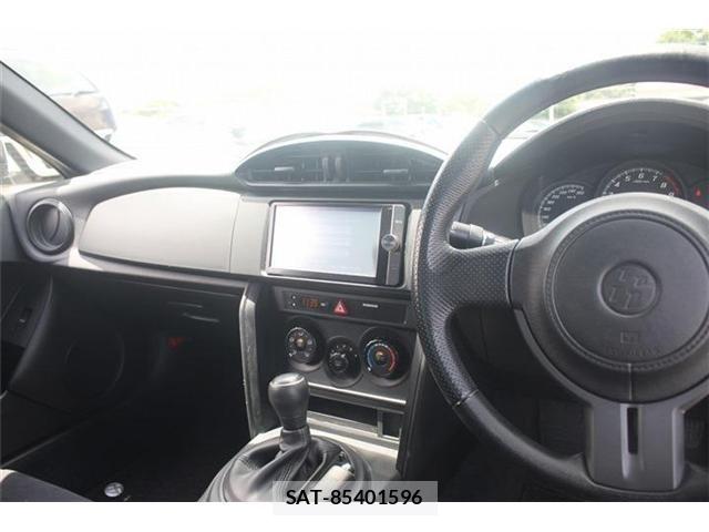 Toyota 86 2013-04 7506786-15