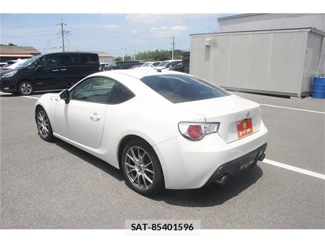 Toyota 86 2013-04 7506786-21