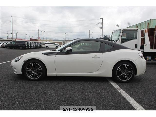 Toyota 86 2015-09 7498943-10