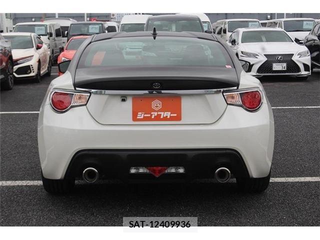 Toyota 86 2015-09 7498943-11