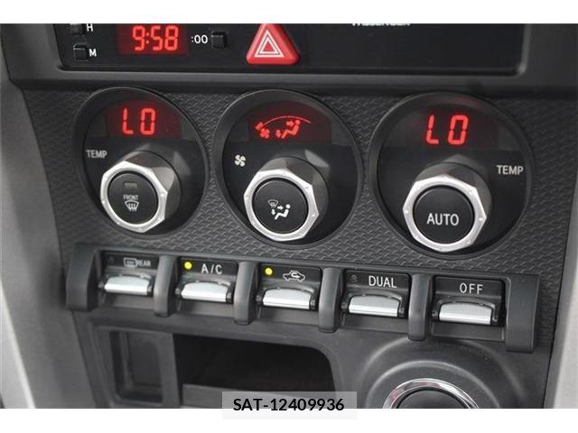 Toyota 86 2015-09 7498943-26