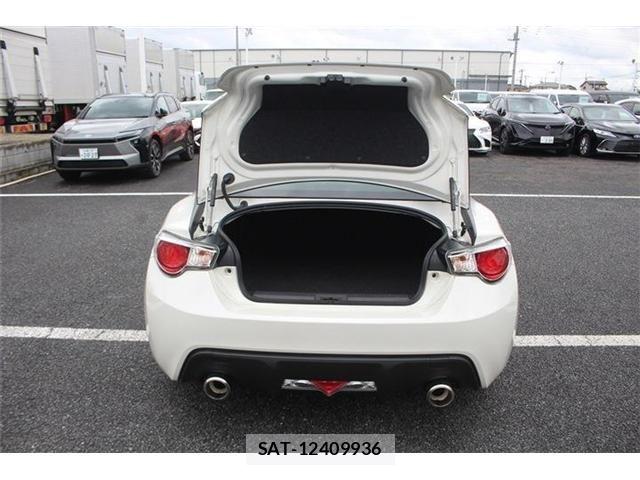 Toyota 86 2015-09 7498943-29