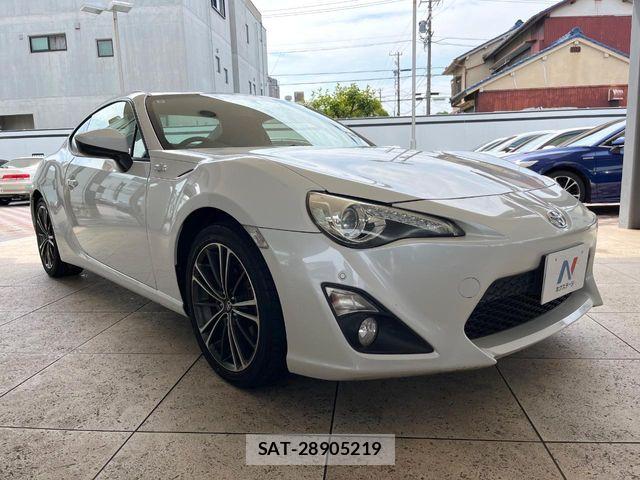 Toyota 86 2013-03 7506145-16
