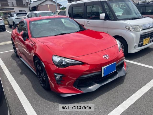 Toyota 86 2018-11 7561378-1