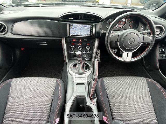 Toyota 86 2013-01 7614488-1