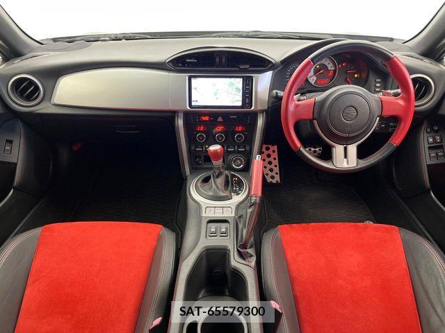 Toyota 86 2013-06 7614527-1
