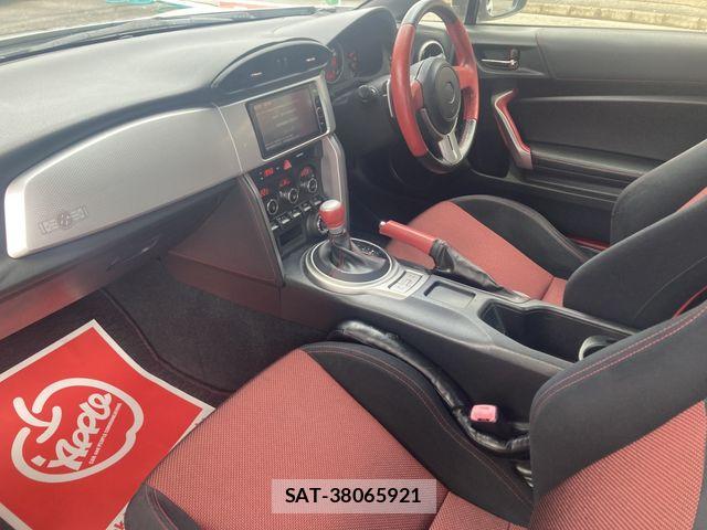 Toyota 86 2012-08 7614540-16