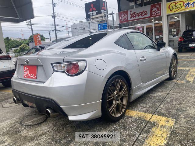 Toyota 86 2012-08 7614540-2