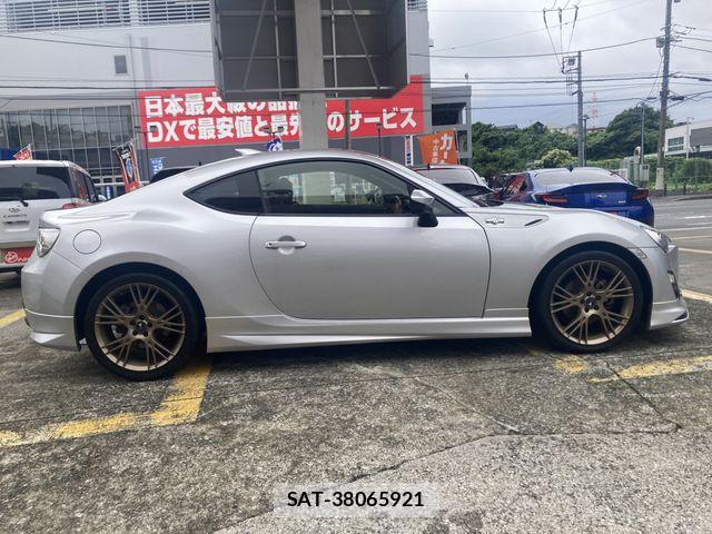 Toyota 86 2012-08 7614540-5