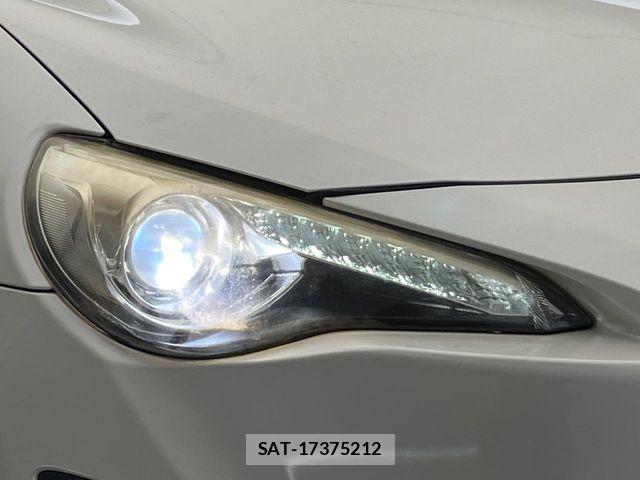 Toyota 86 2013-02 7614369-13
