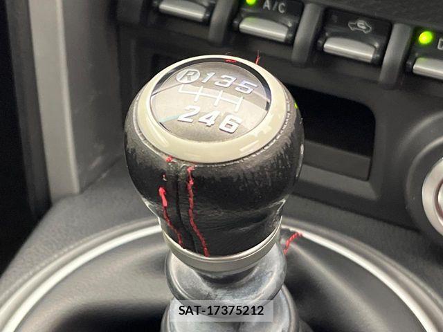Toyota 86 2013-02 7614369-2