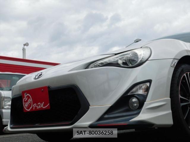 Toyota 86 2013-10 7614425-15