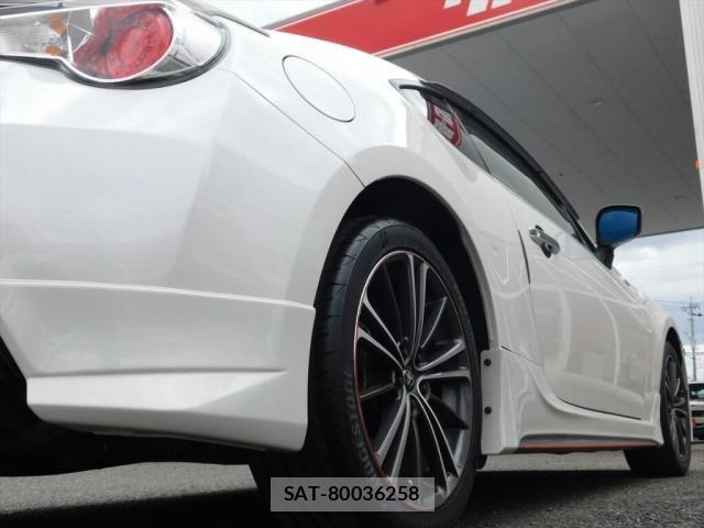 Toyota 86 2013-10 7614425-21