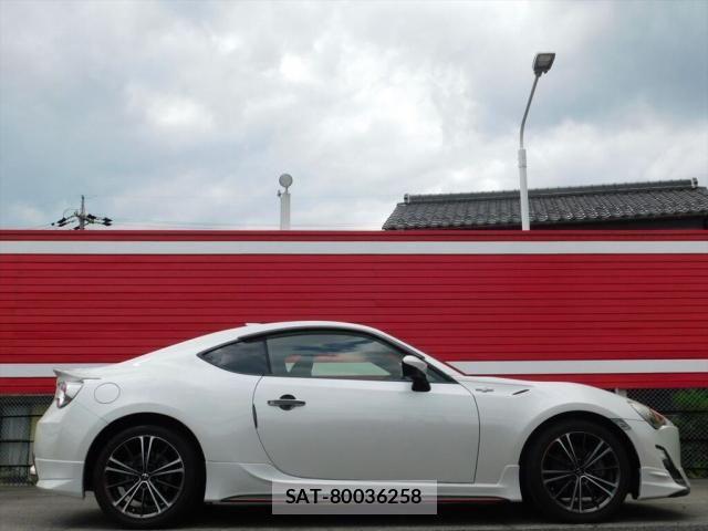 Toyota 86 2013-10 7614425-3