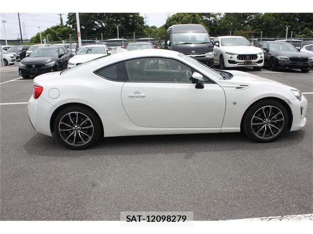 Toyota 86 2020-03 7719588-17