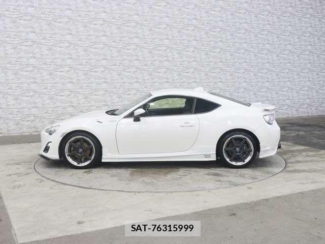 Toyota 86 2015-10 7719479-11