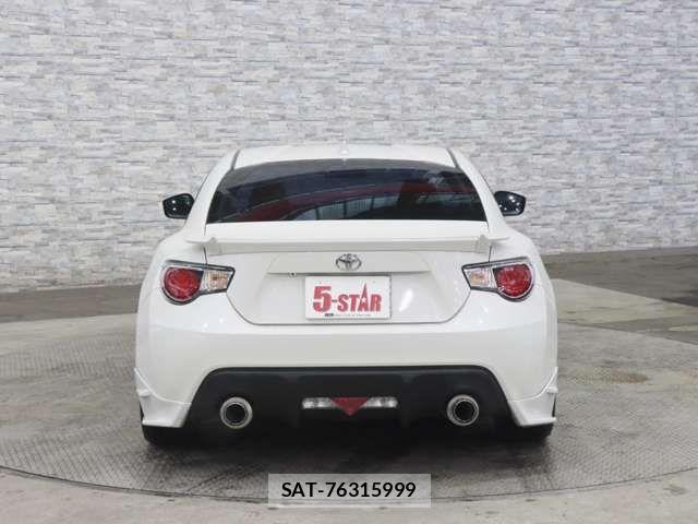 Toyota 86 2015-10 7719479-13