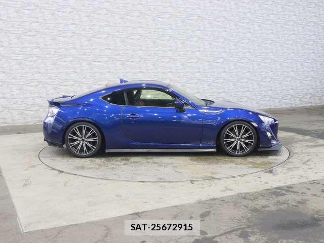 Toyota 86 2013-02 7780857-12