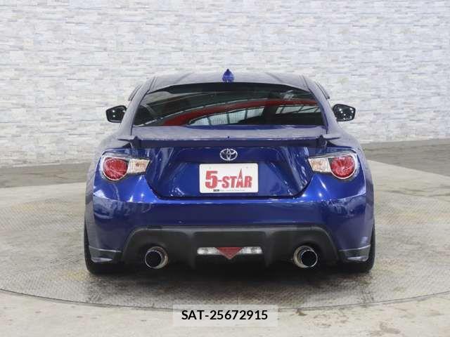 Toyota 86 2013-02 7780857-15