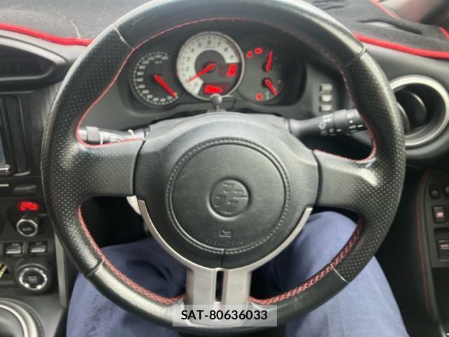 Toyota 86 2013-02 7780493-12