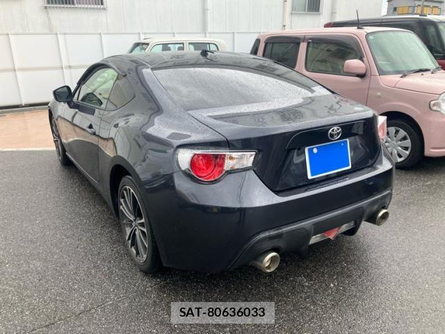 Toyota 86 2013-02 7780493-3
