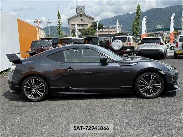 Toyota 86 2015-09 7875055-11