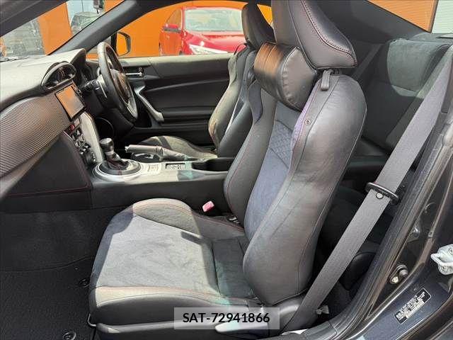Toyota 86 2015-09 7875055-16