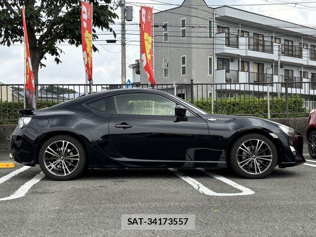 Toyota 86 2012-06 7875054-6