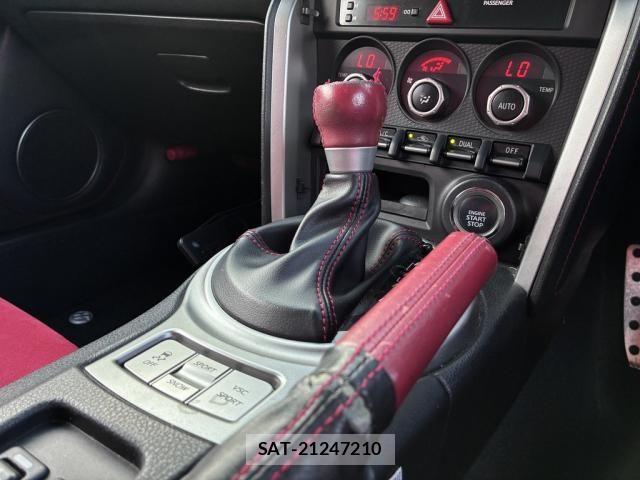 Toyota 86 2013-01 7902000-28