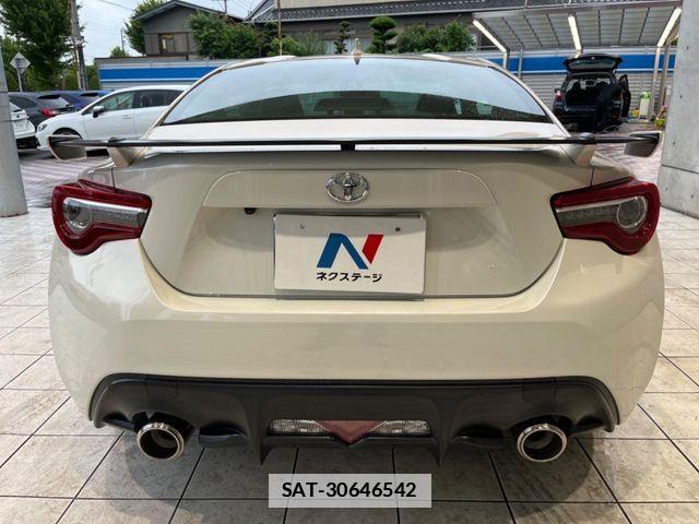 Toyota 86 2017-07 7901720-15