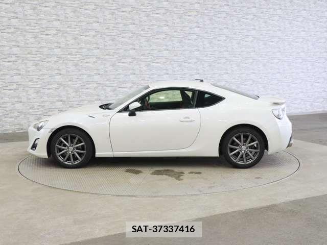 Toyota 86 2012-10 7959648-11