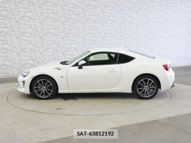 Toyota 86 2017-10 7959514-12