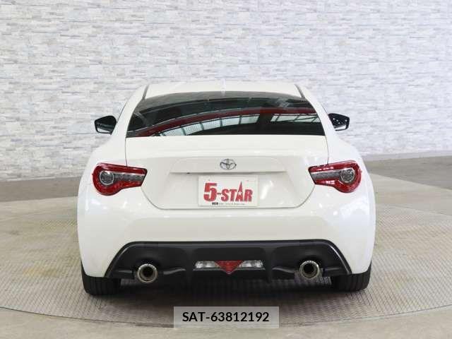Toyota 86 2017-10 7959514-13