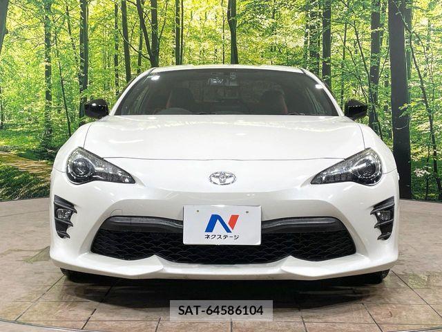 Toyota 86 2017-11 7978159-13