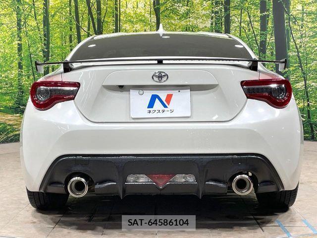 Toyota 86 2017-11 7978159-14